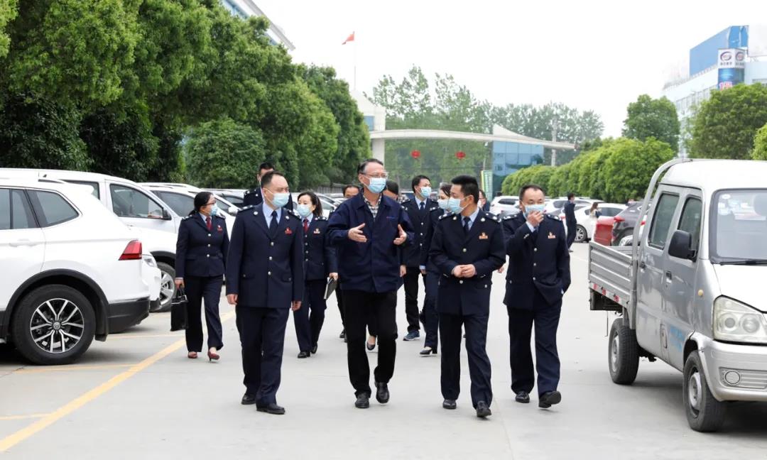 隨州市稅務(wù)局與程力汽車集團共同舉辦“減稅費優(yōu)服務(wù)，助復(fù)產(chǎn)促發(fā)展 ”